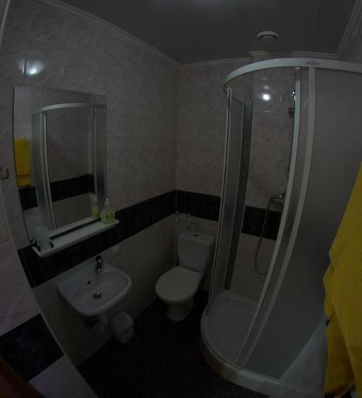 اتاق استاندارد, Prutets Guest House