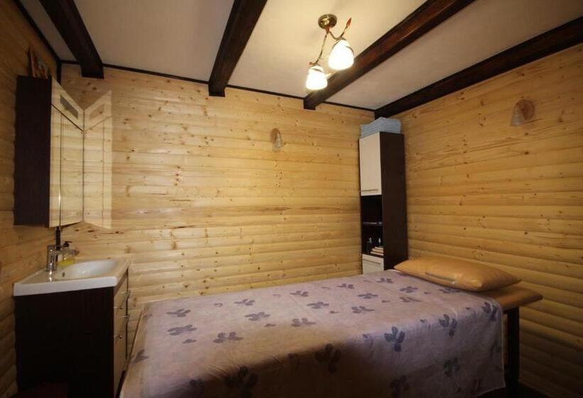 ویلای 1 خوابه, Prutets Guest House