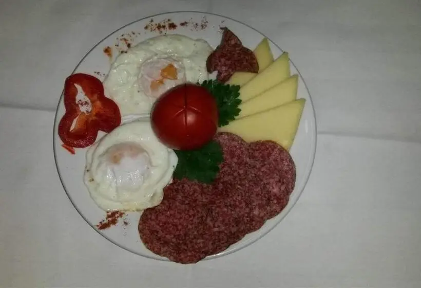 1 Bedroom Apartment with Balcony, Pensiunea Bachus