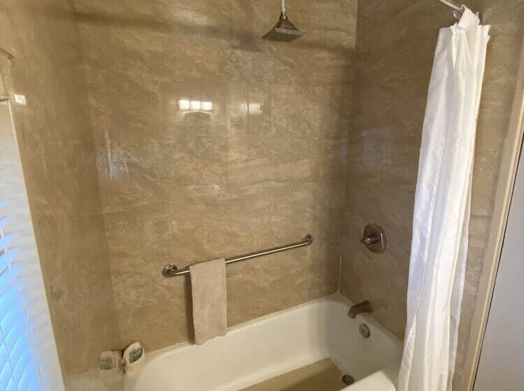 Номер Стандарт 2 Двуспальные Кровати, Rainbow Inn & Cottages