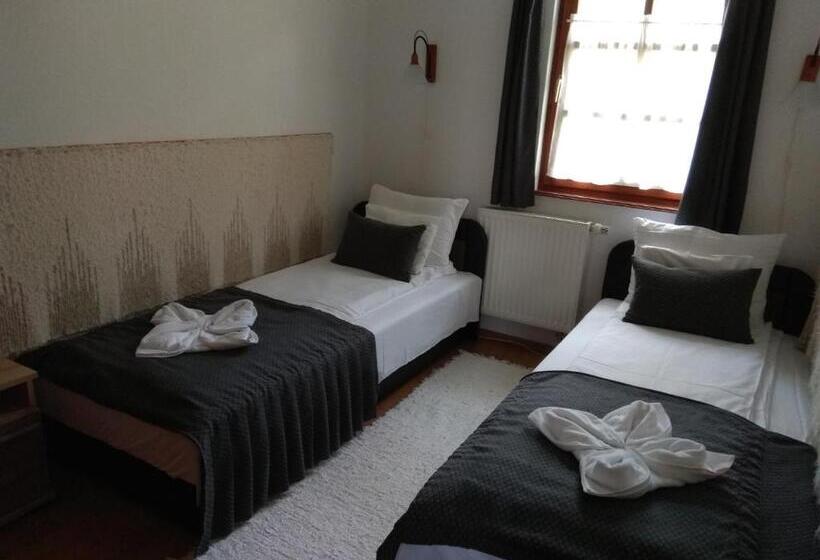 Апартаменты 2 Спальни, Nádas Panzió