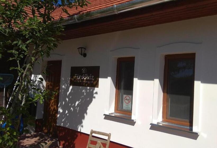 Номер Стандарт, Nádas Panzió