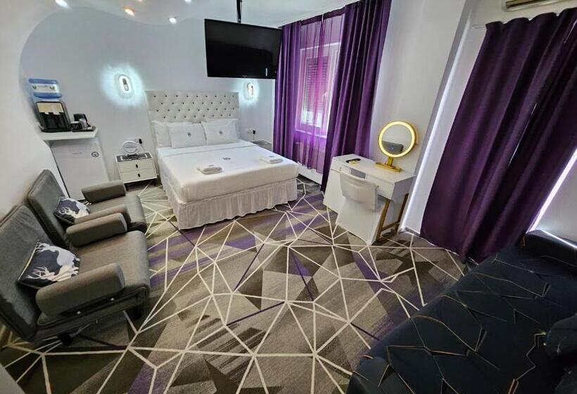 اتاق استاندارد با بالکن, Amethyst House