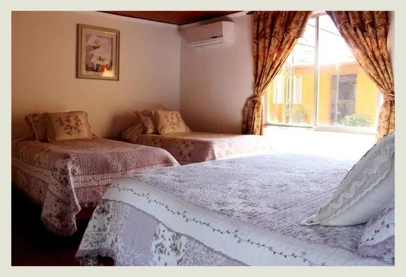 اتاق استاندارد چهار تخته, Hostal Tierra Noble