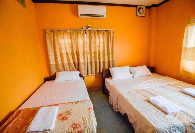 חדר סטנדרט לשלושה, Molina Bungalows