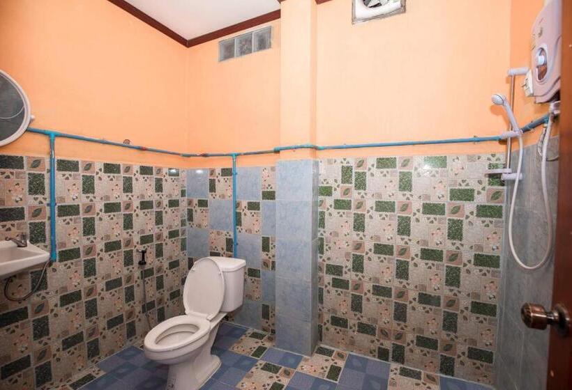 חדר סטנדרט לשלושה, Molina Bungalows