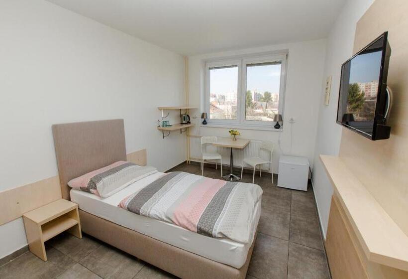 اتاق استاندارد یک نفره, Penzion Hviezda