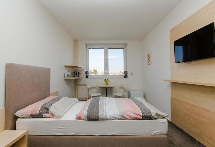 اتاق استاندارد یک نفره, Penzion Hviezda