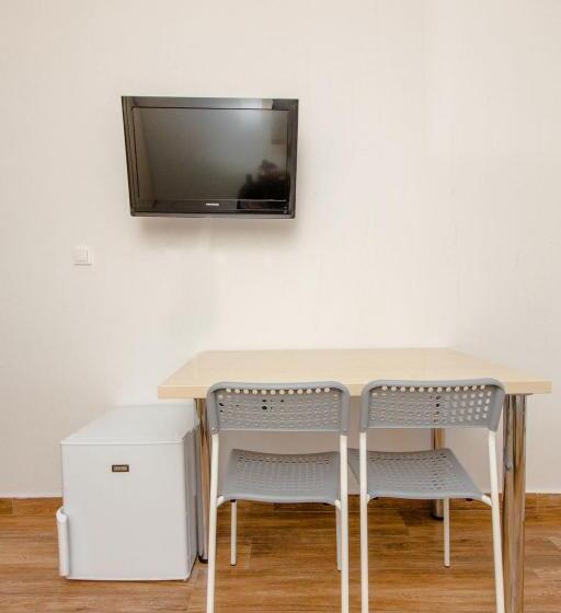 اتاق استاندارد سه نفره, Penzion Hviezda