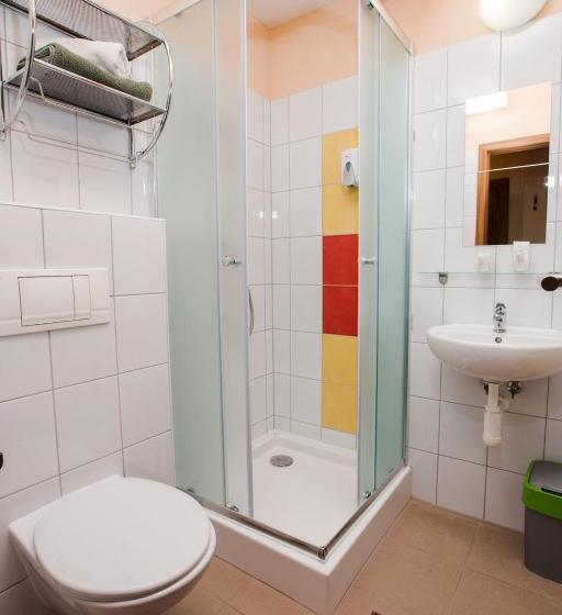 اتاق استاندارد سه نفره, Penzion Hviezda