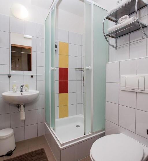 اتاق استاندارد چهار تخته, Penzion Hviezda