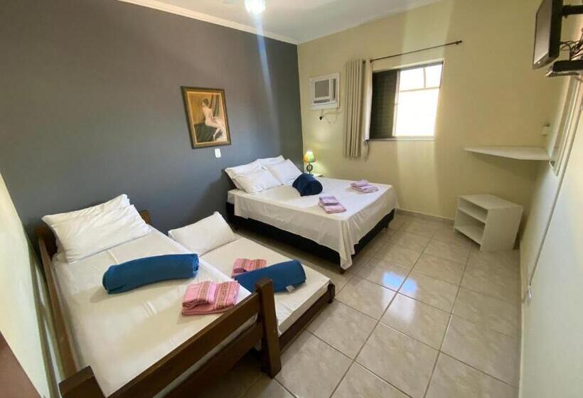 スタンダード４人部屋, Pousada Golden House   Próxima Ao Thermas No Centro De Aguas