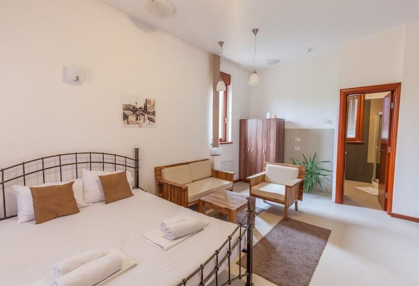 اتاق استاندارد, The Belgrade Hills Rooms And Suites