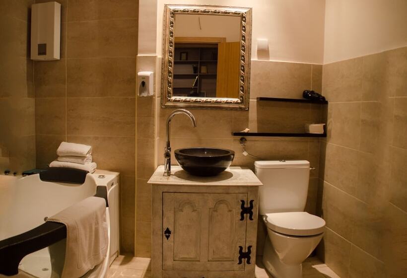 آپارتمان لوکس 1 خوابه, The Belgrade Hills Rooms And Suites