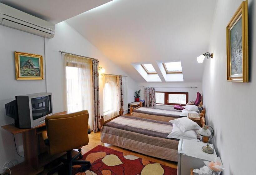 סוויטה, Rapsodia Pension