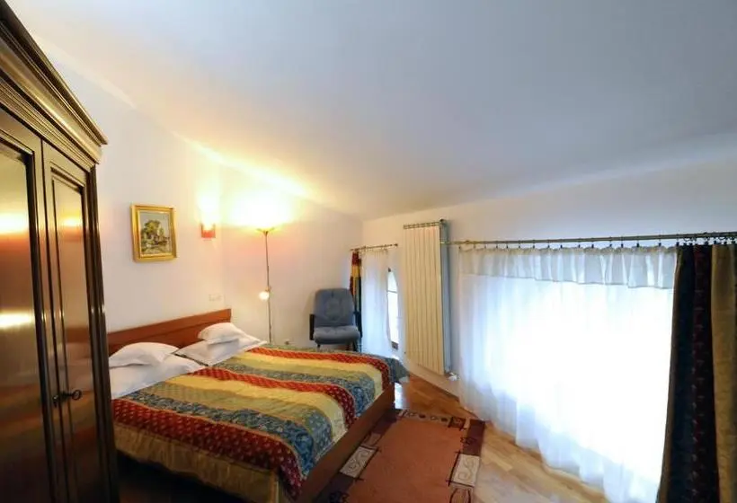 スイート, Rapsodia Pension