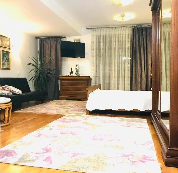 Трехместный Номер Deluxe, Rapsodia Pension