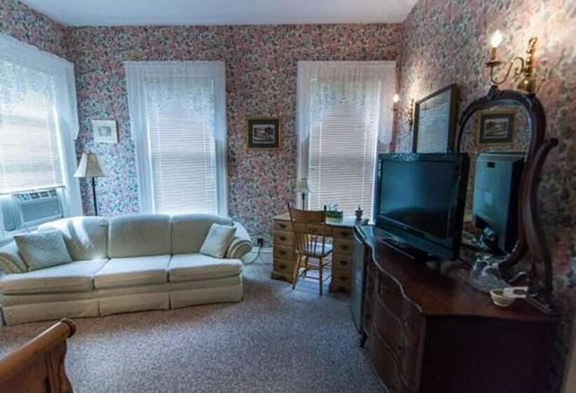 Номер Superior, Carriage House Inn
