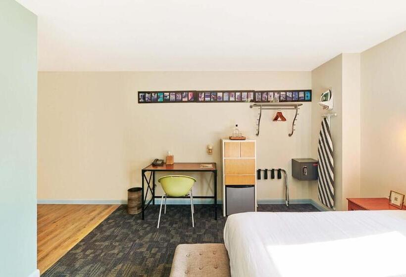 חדר דלוקס, Greenporter