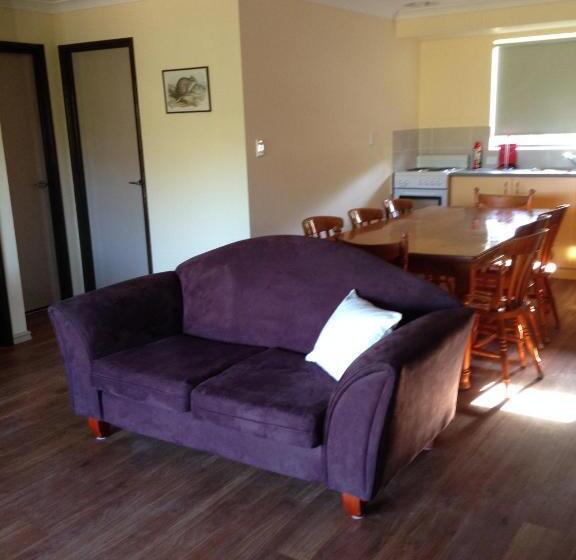 Дом 3 Спальни, Lavendale Country Retreat
