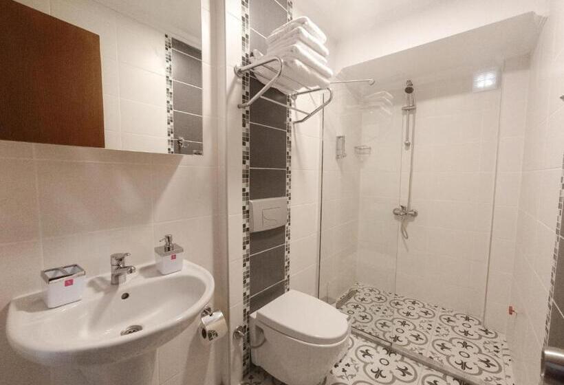 جناح, Nova Aparts