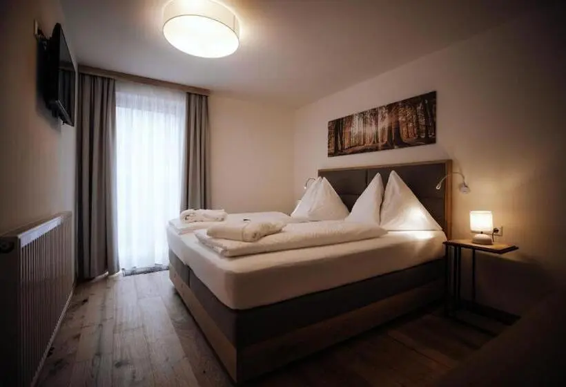バルコニー付きスタンダードルーム, Forstauerwirt Hotel & Restaurant