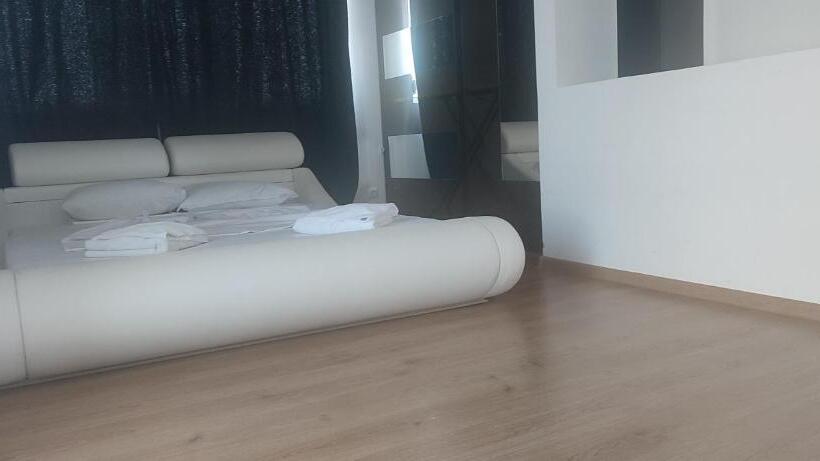 Апартаменты 1 Спальня, Guest House Ask