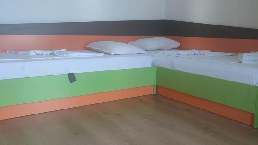 דירת חדר, Guest House Ask