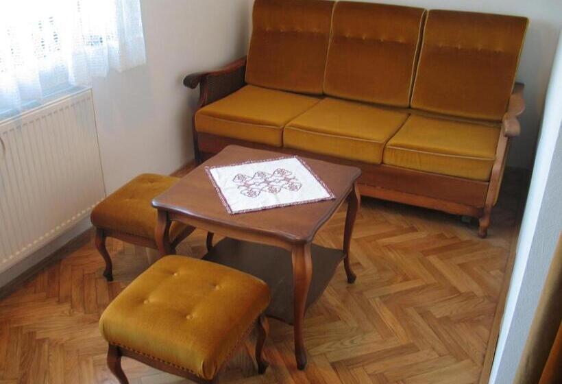 اتاق استاندارد, Marinčič Inn