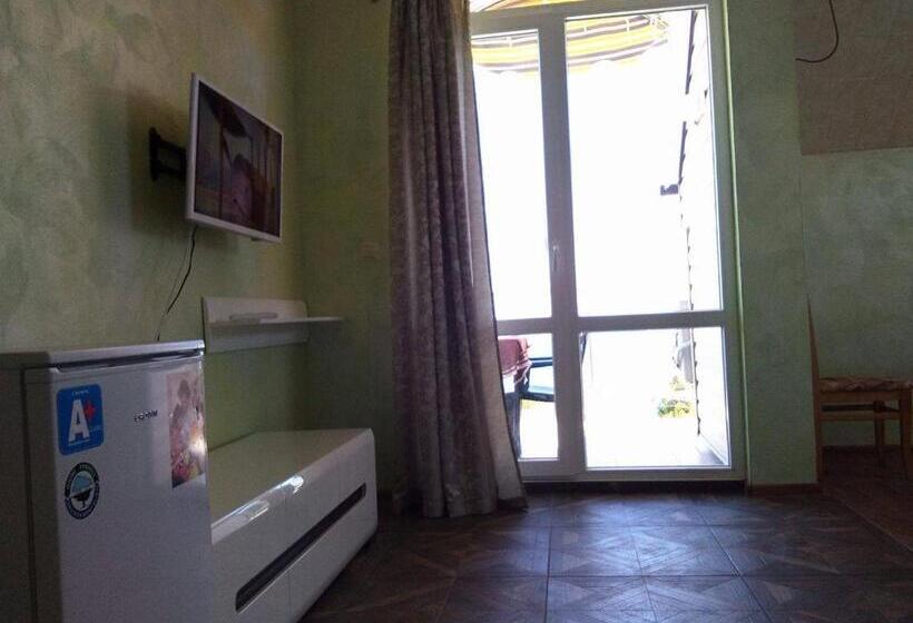 اتاق لوکس با چشم‌انداز دریا, Morska Zvezda Guest House