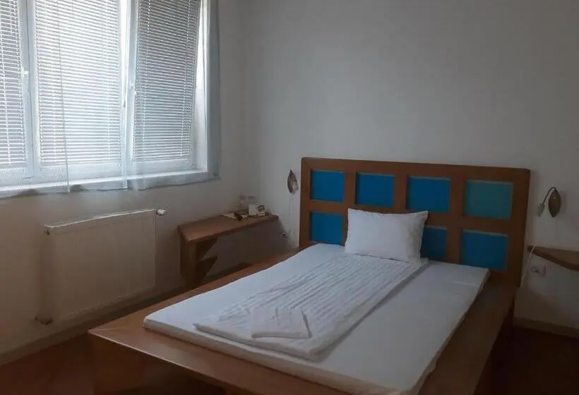 اتاق استاندارد, The Zen Hostel Posticum