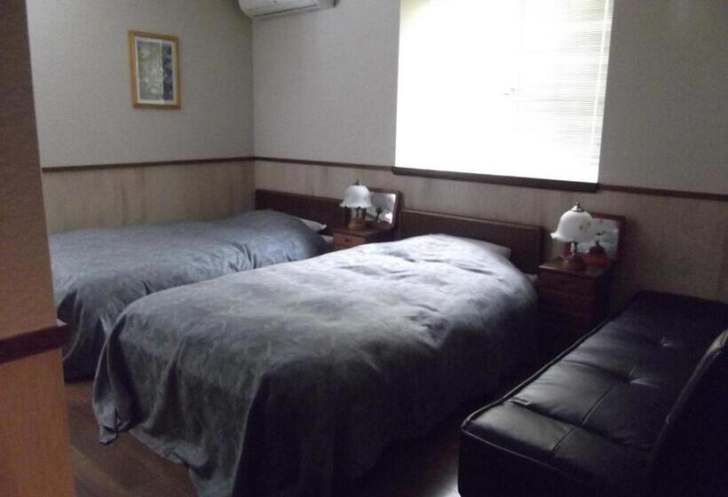 غرفة قياسية ثلاثية, Pension Green Lake