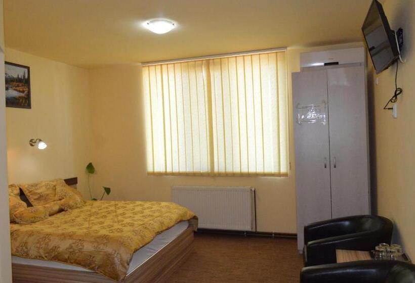 اتاق استاندارد, Pensiunea Beverly Hills
