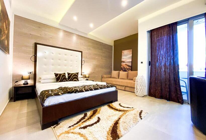استودیوی استاندارد, Residence Apartments