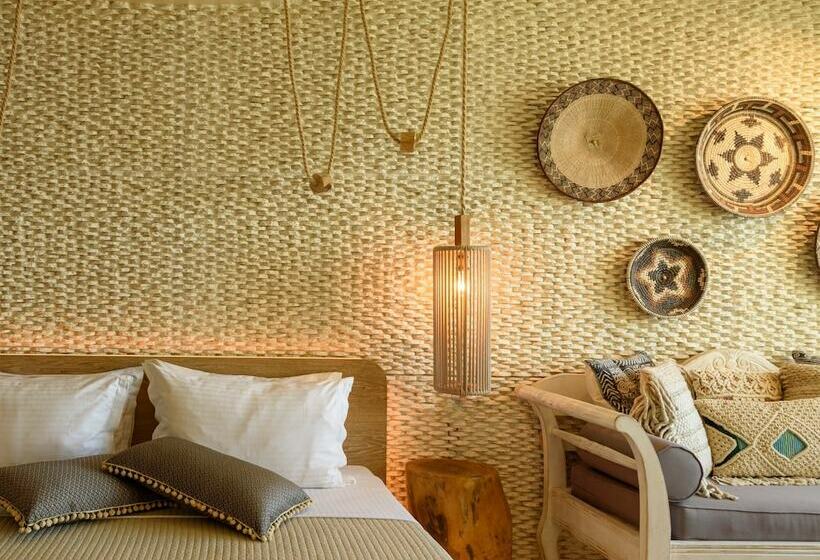 オーシャンビューデラックススイート, Divelia East