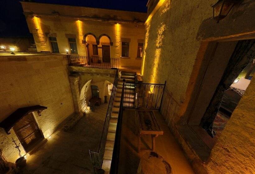 سوییت لوکس, Eyes Of Cappadocia Cave