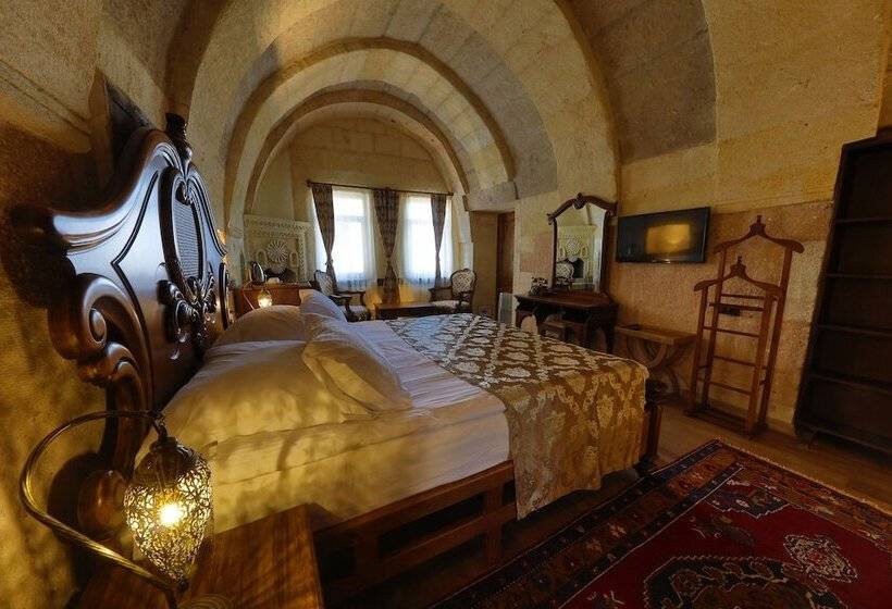 سوییت خانوادگی, Eyes Of Cappadocia Cave