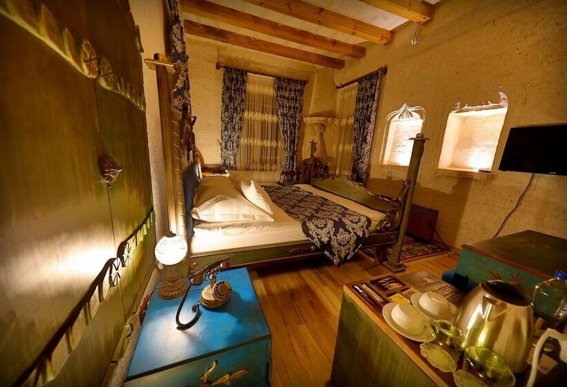 سوییت لوکس, Eyes Of Cappadocia Cave