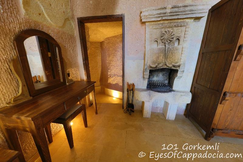 سوییت جونیور, Eyes Of Cappadocia Cave