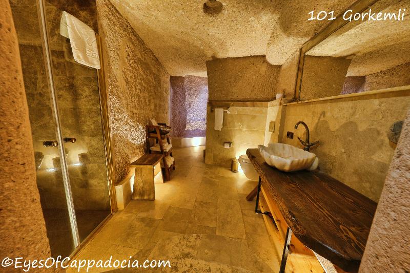 سوییت جونیور, Eyes Of Cappadocia Cave
