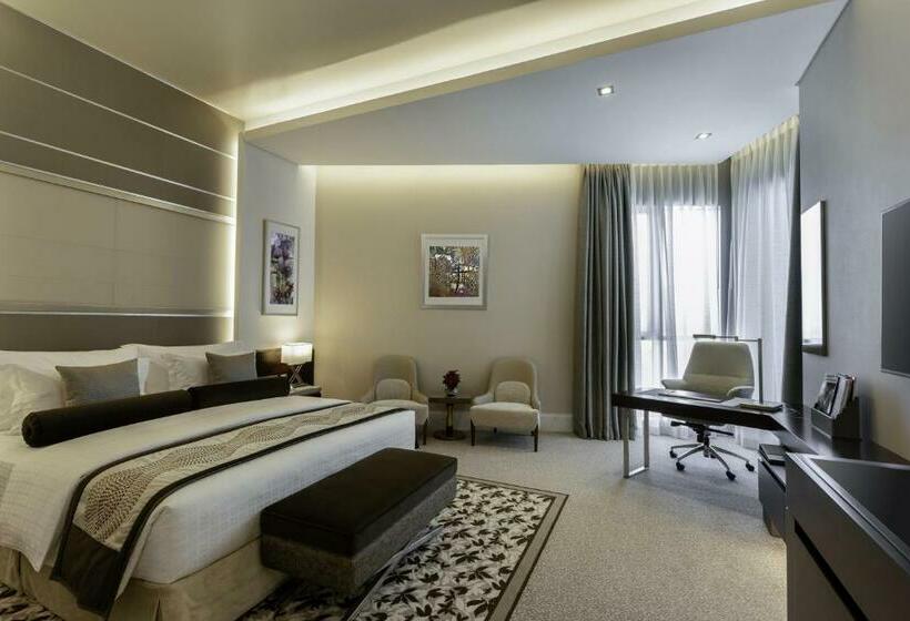 带大床的豪华间, Renaissance Business Bay Hotel, Dubai