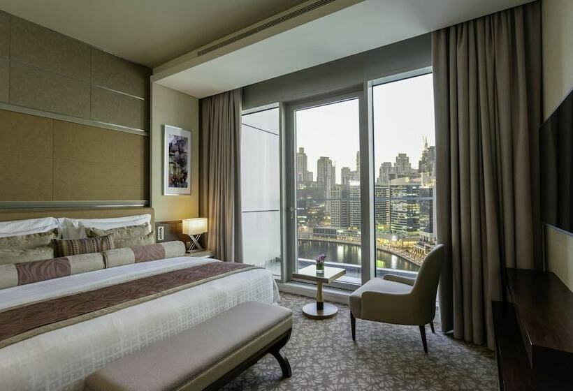 Номер Superior Кровать Кинг, Renaissance Business Bay Hotel, Dubai