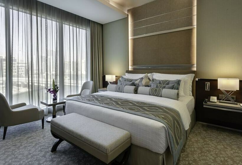 带大床的俱乐部房间, Renaissance Business Bay Hotel, Dubai