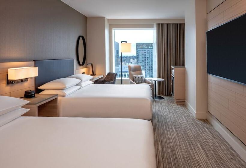 Номер Клуб, Hyatt Regency Seattle