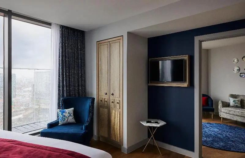 キングサイズベッドのスイートルーム, Indigo Manchester Victoria Station, An Ihg