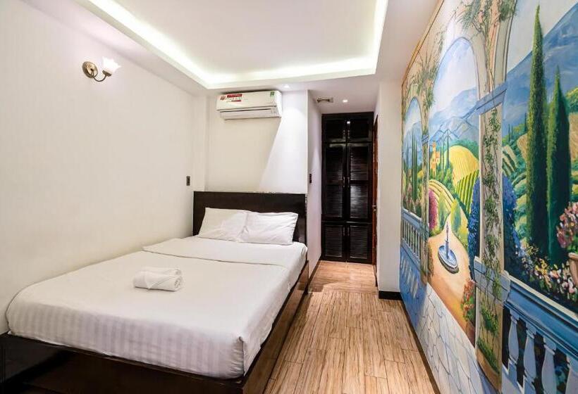 اتاق استاندارد, Lotus Laverne