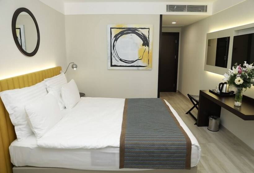 غرفة ديلوكس فردية, Milord