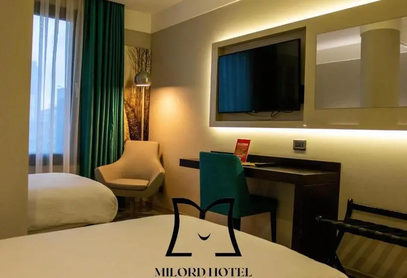 デラックスルーム, Milord