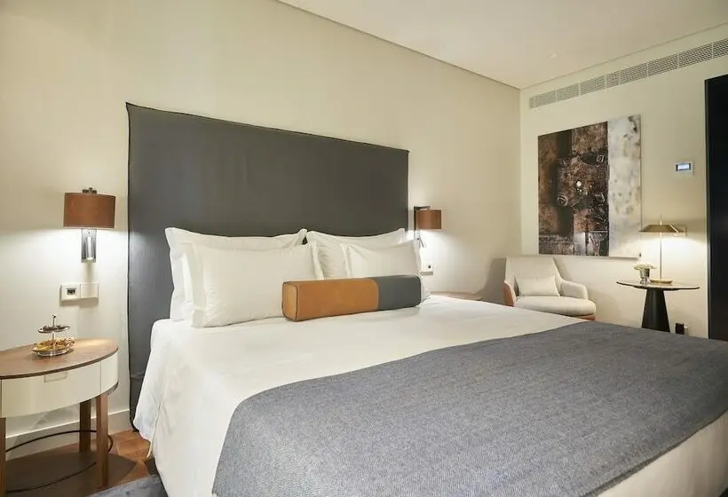 Quarto superior, Portobay Flores