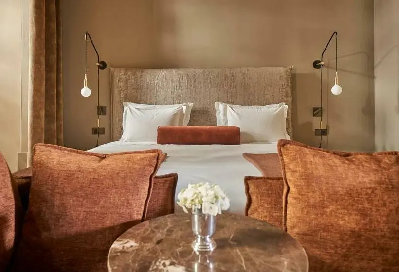 Quarto standard, Portobay Flores